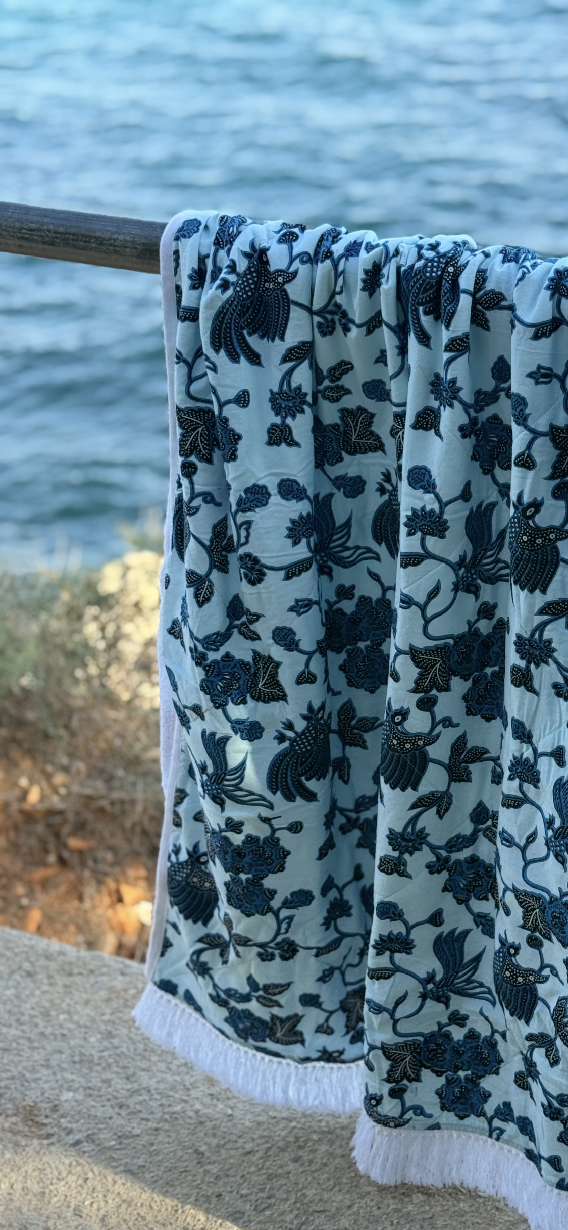 GnB towel - blue marigold