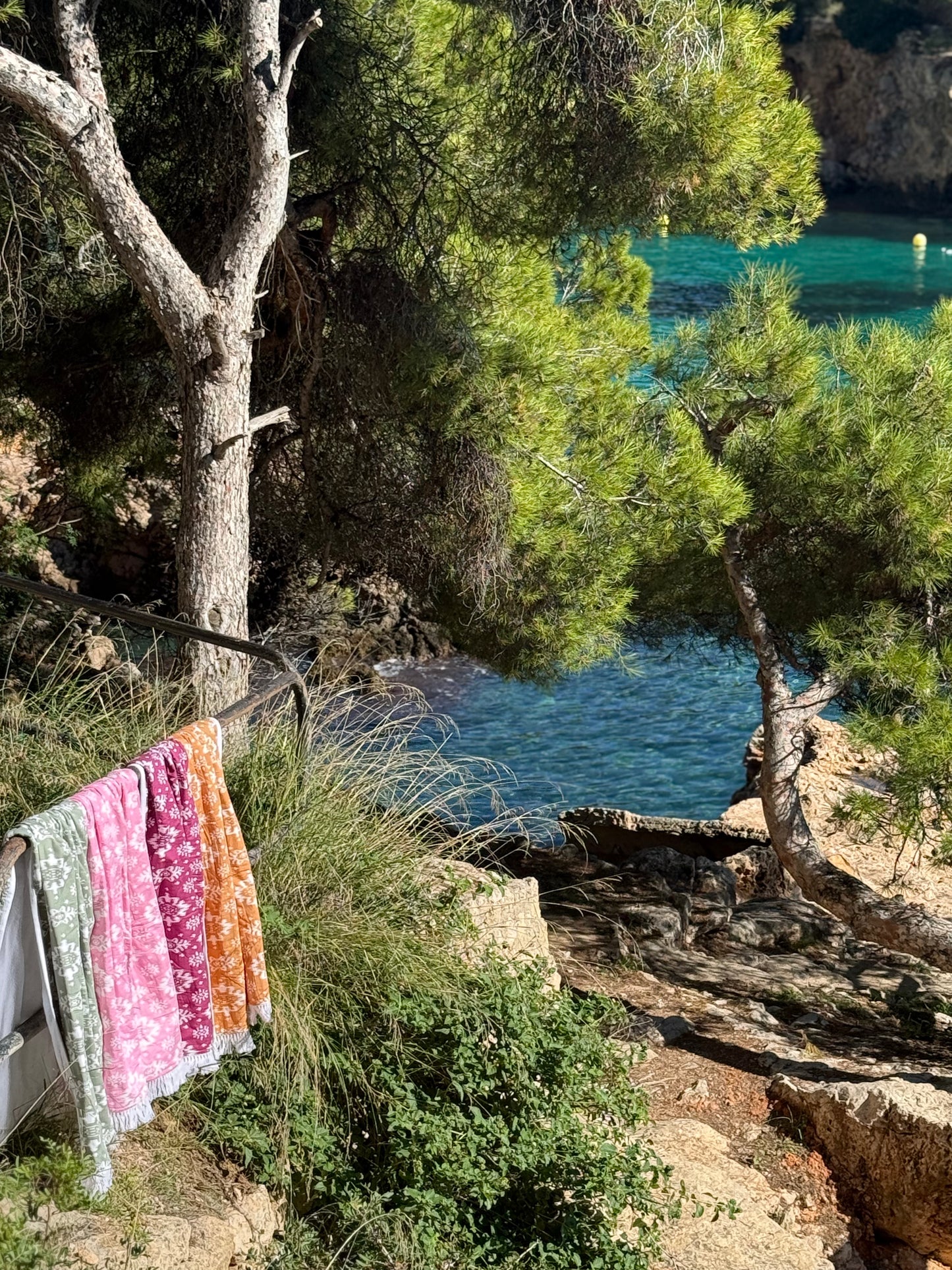 GnB towel - pink maggie