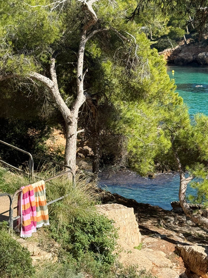 GnB towel - berry stripe