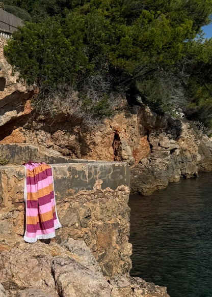 GnB towel - berry stripe